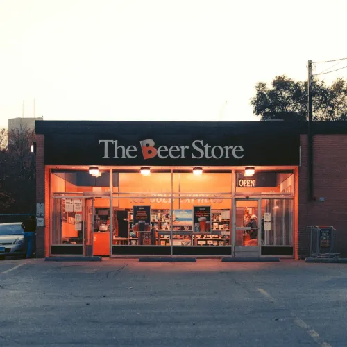 Iluminación arquitectónica y branding visual