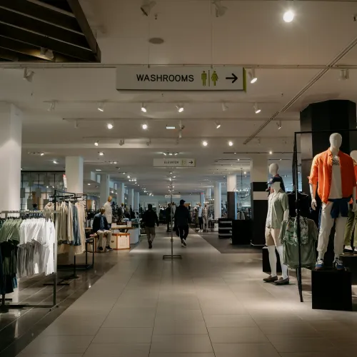 Diseño de vitrinas comerciales personalizadas